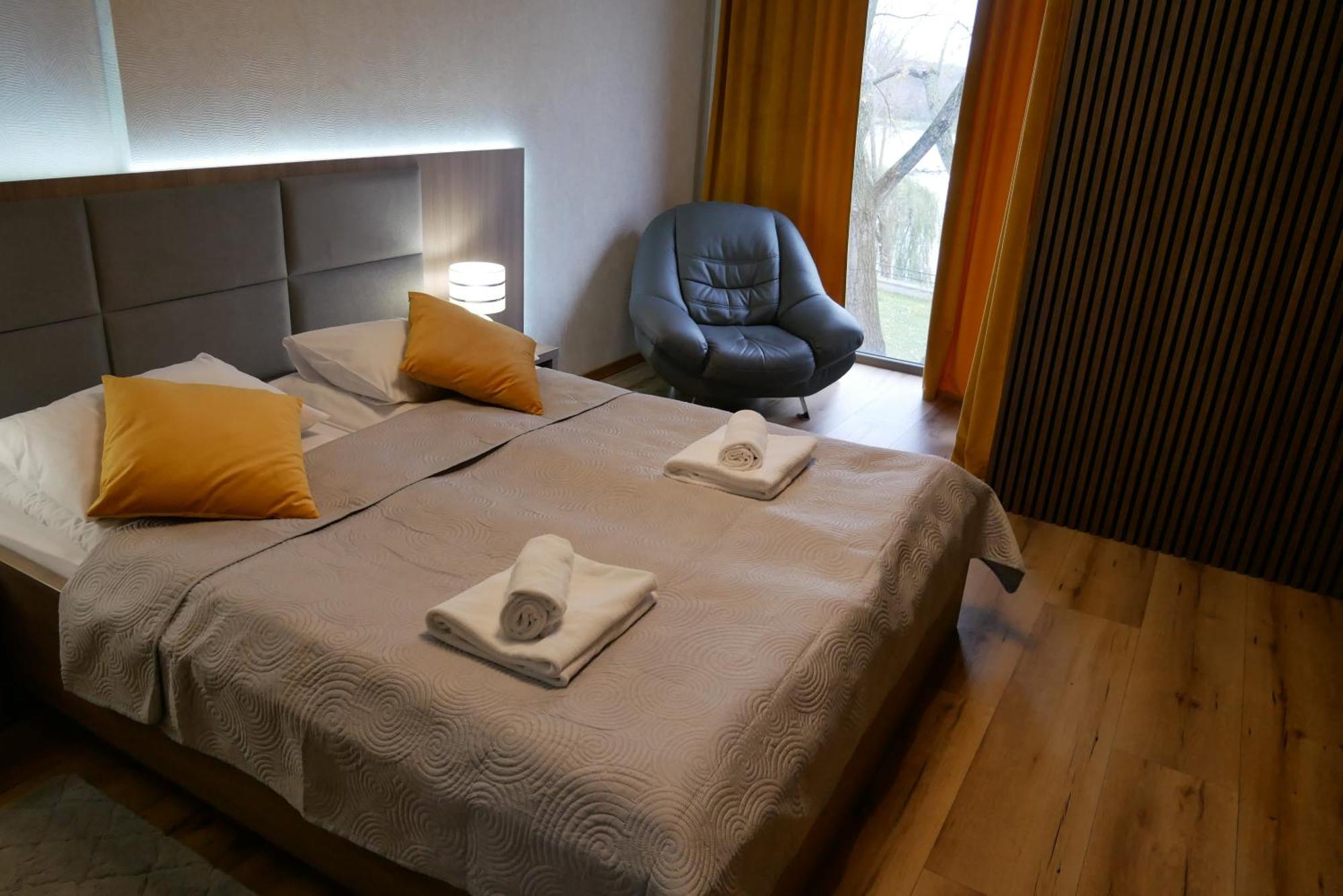 Hotel Oskar Business & Spa Puławy Екстериор снимка