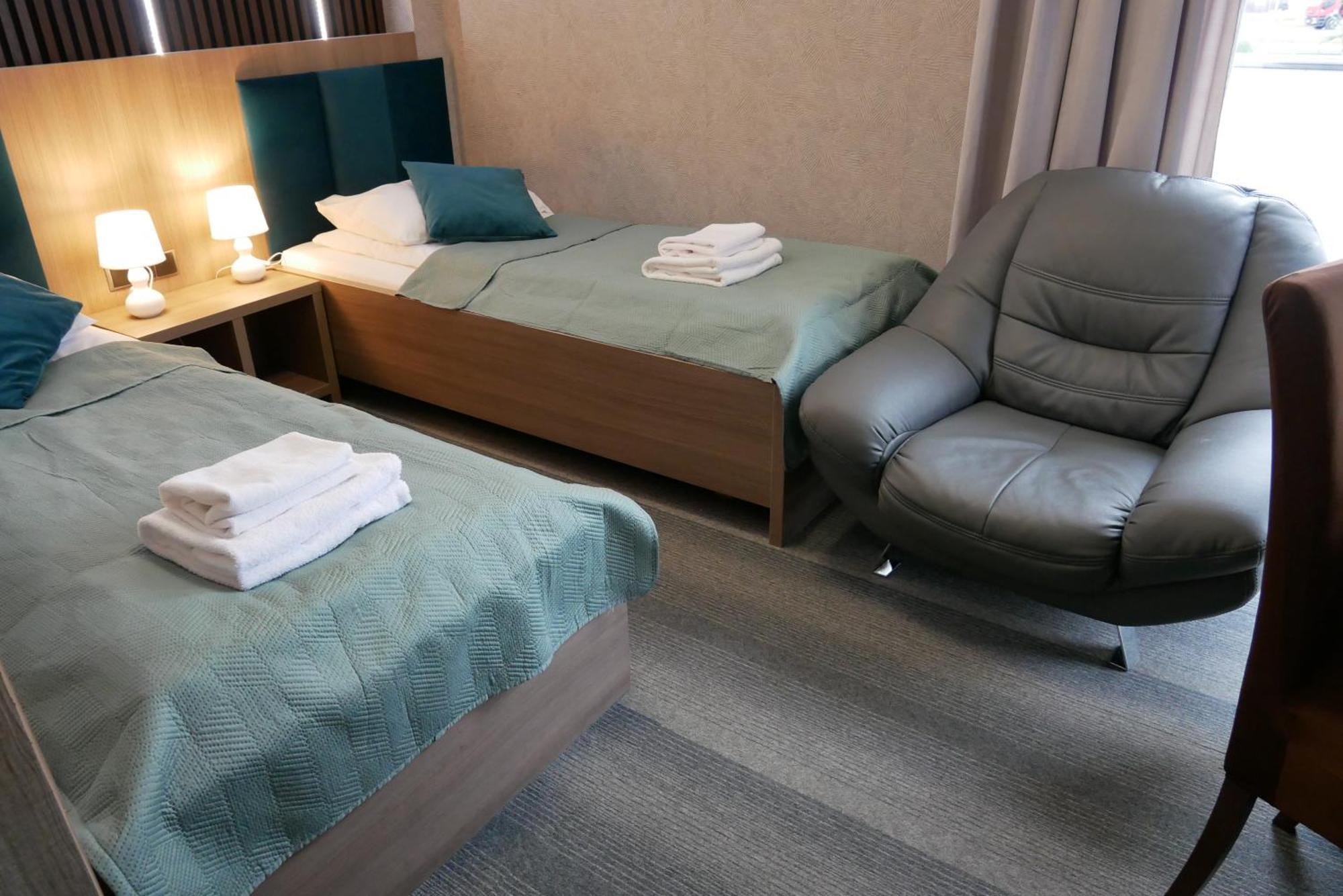 Hotel Oskar Business & Spa Puławy Екстериор снимка
