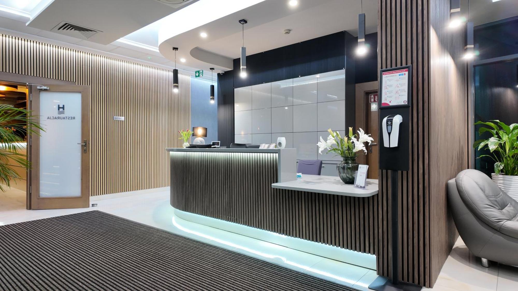 Hotel Oskar Business & Spa Puławy Екстериор снимка